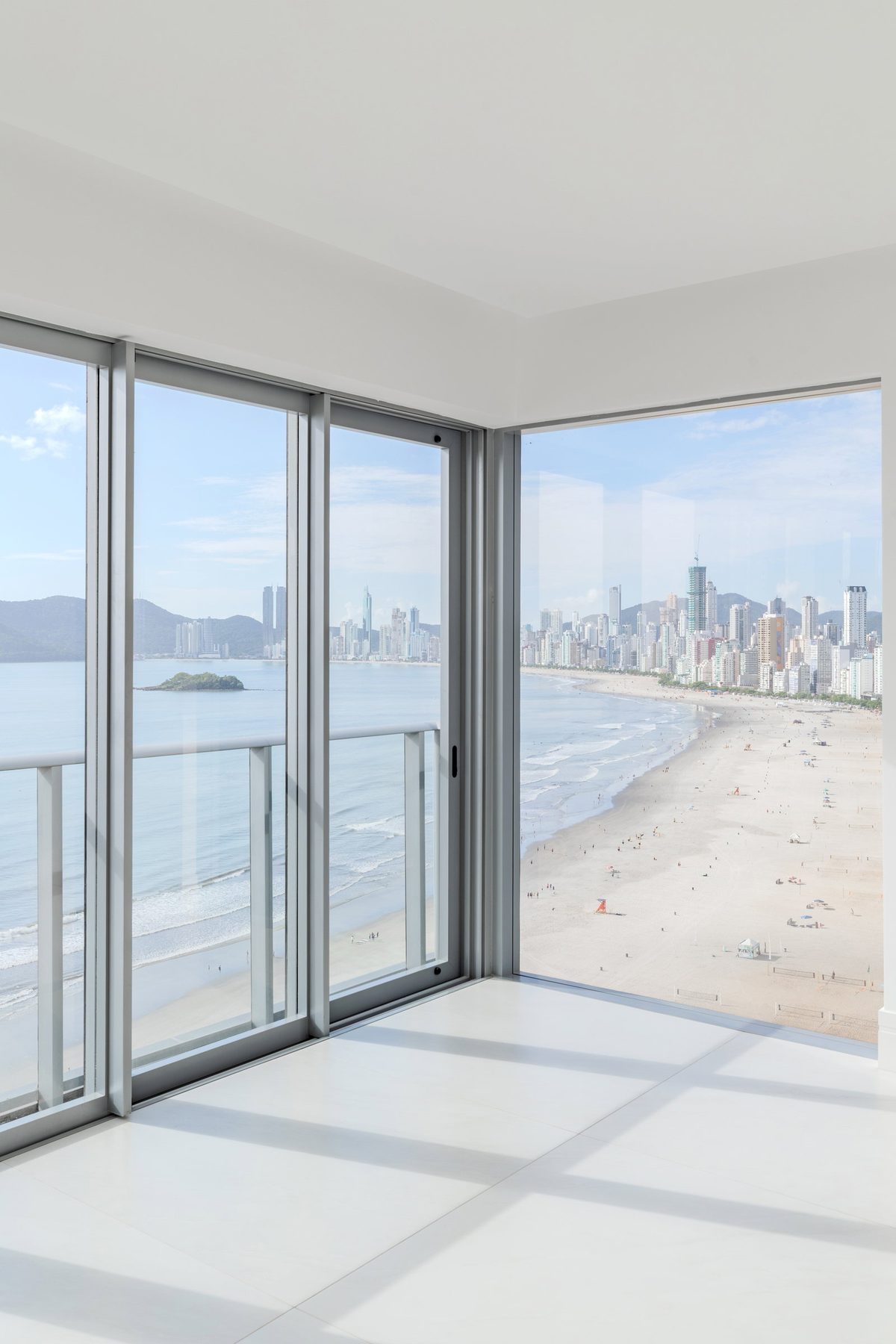 Vista da praia a partir do apartamento